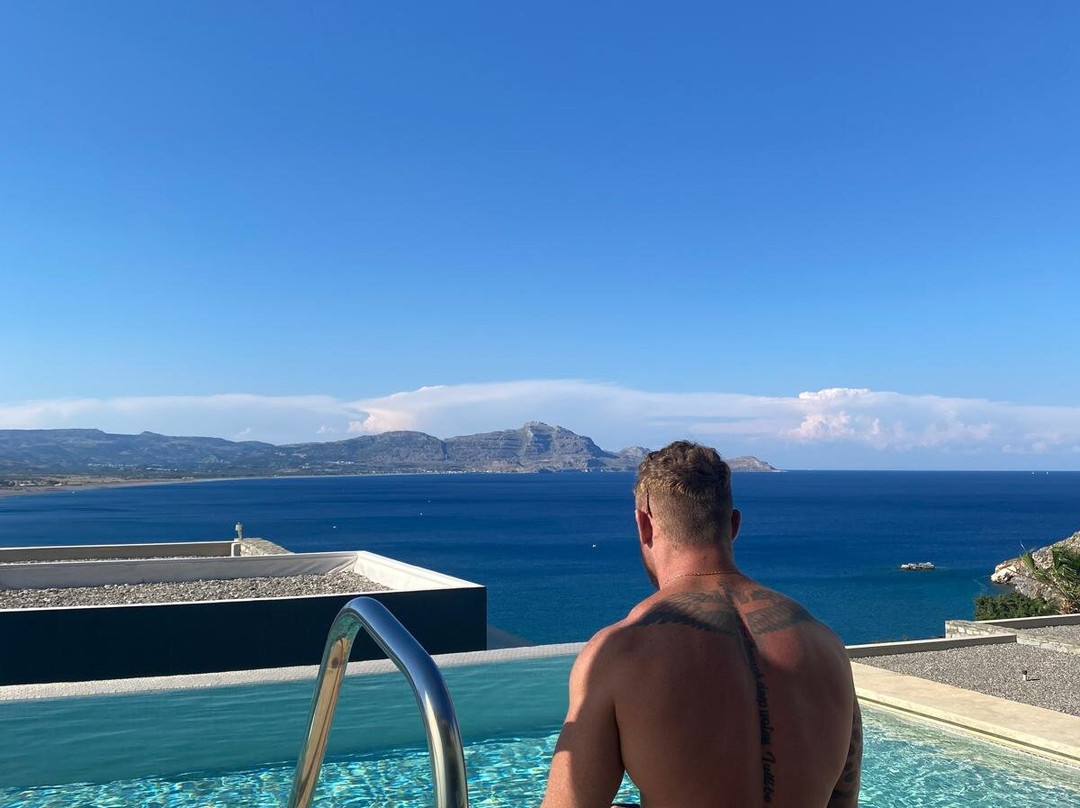 林多斯布鲁酒店主图