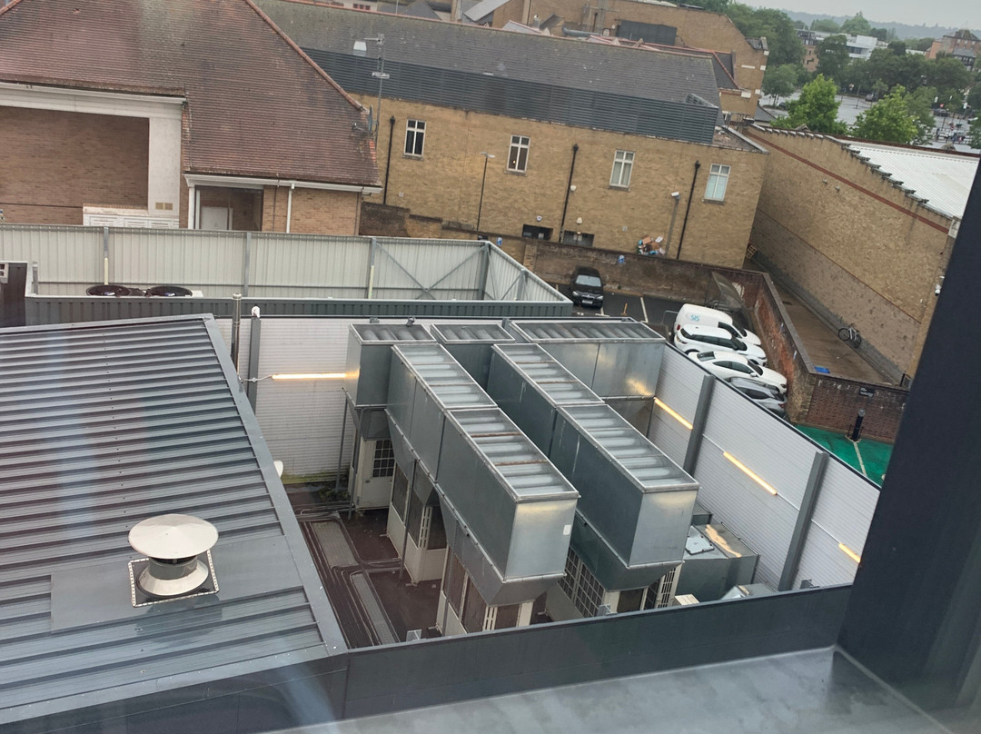 Premier Inn Staines-upon-Thames hotel主图