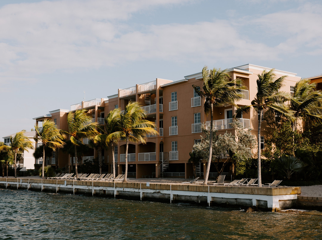 基韦斯特海滨万豪酒店主图