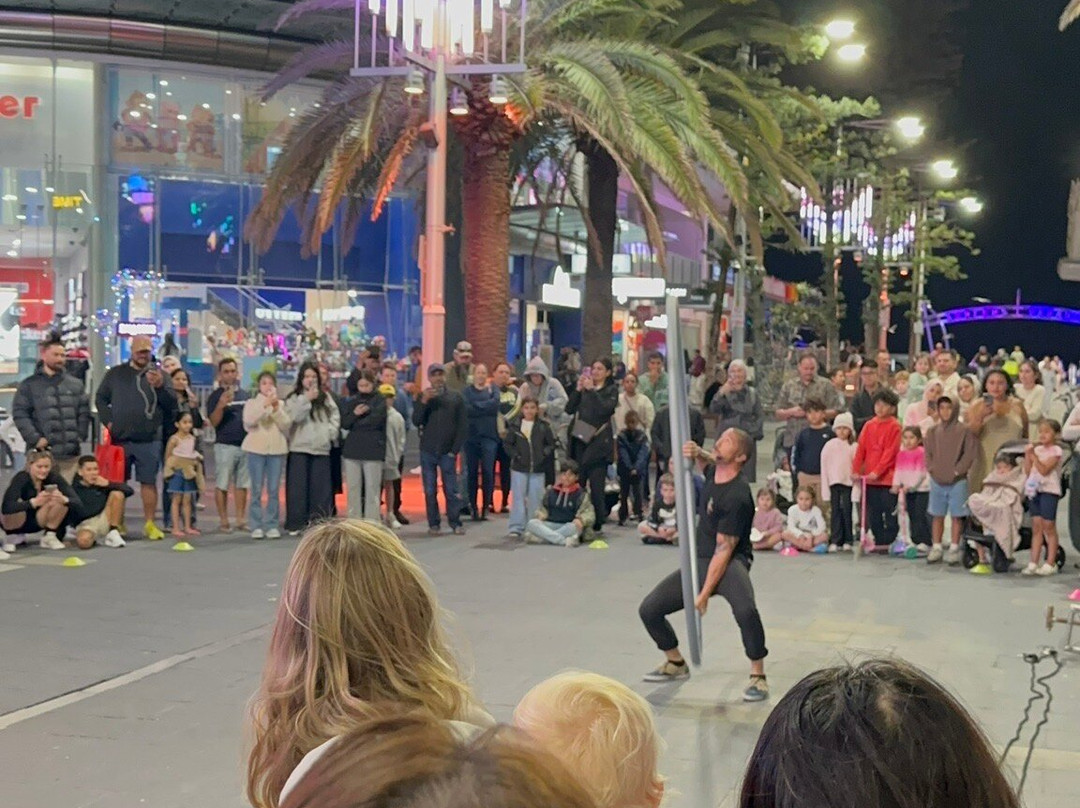 卡维尔大道购物中心-冲浪者天堂必去景点