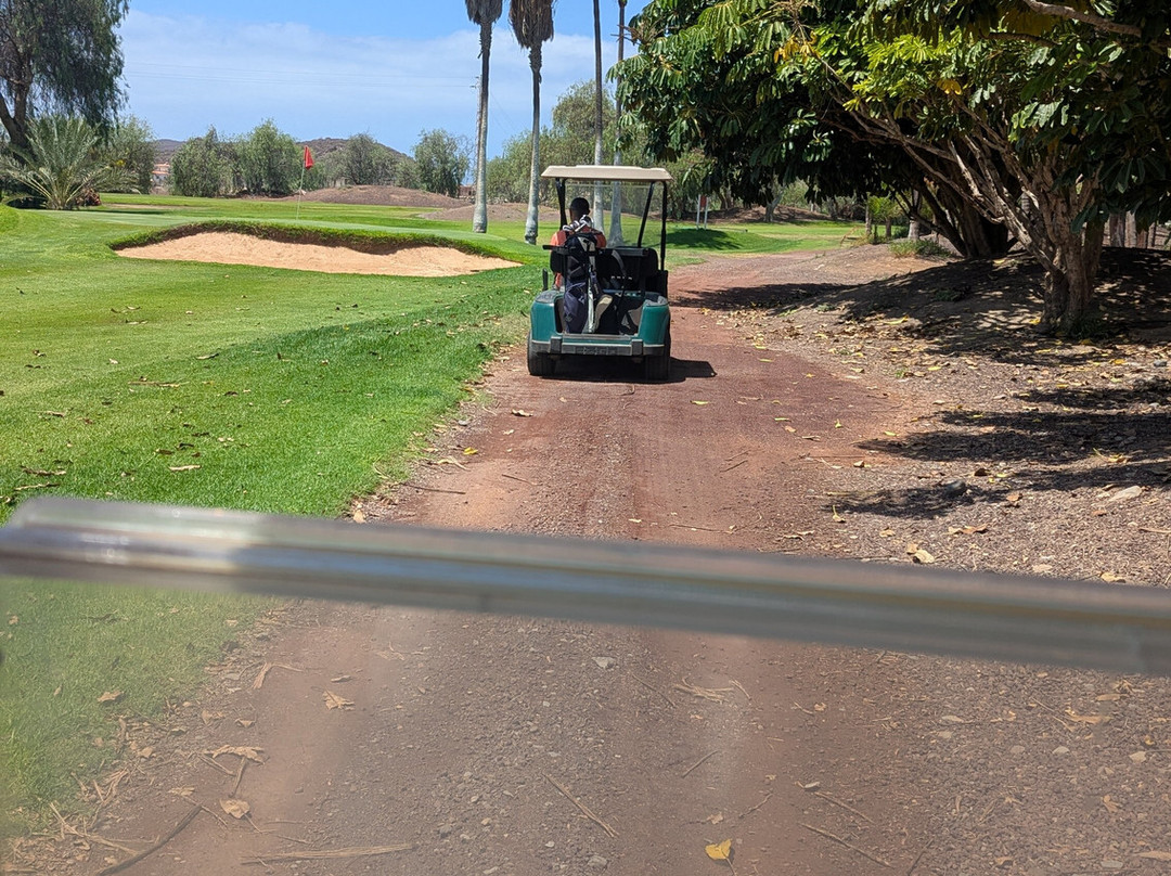 Los Palos Centro de Golf-阿罗纳必去景点