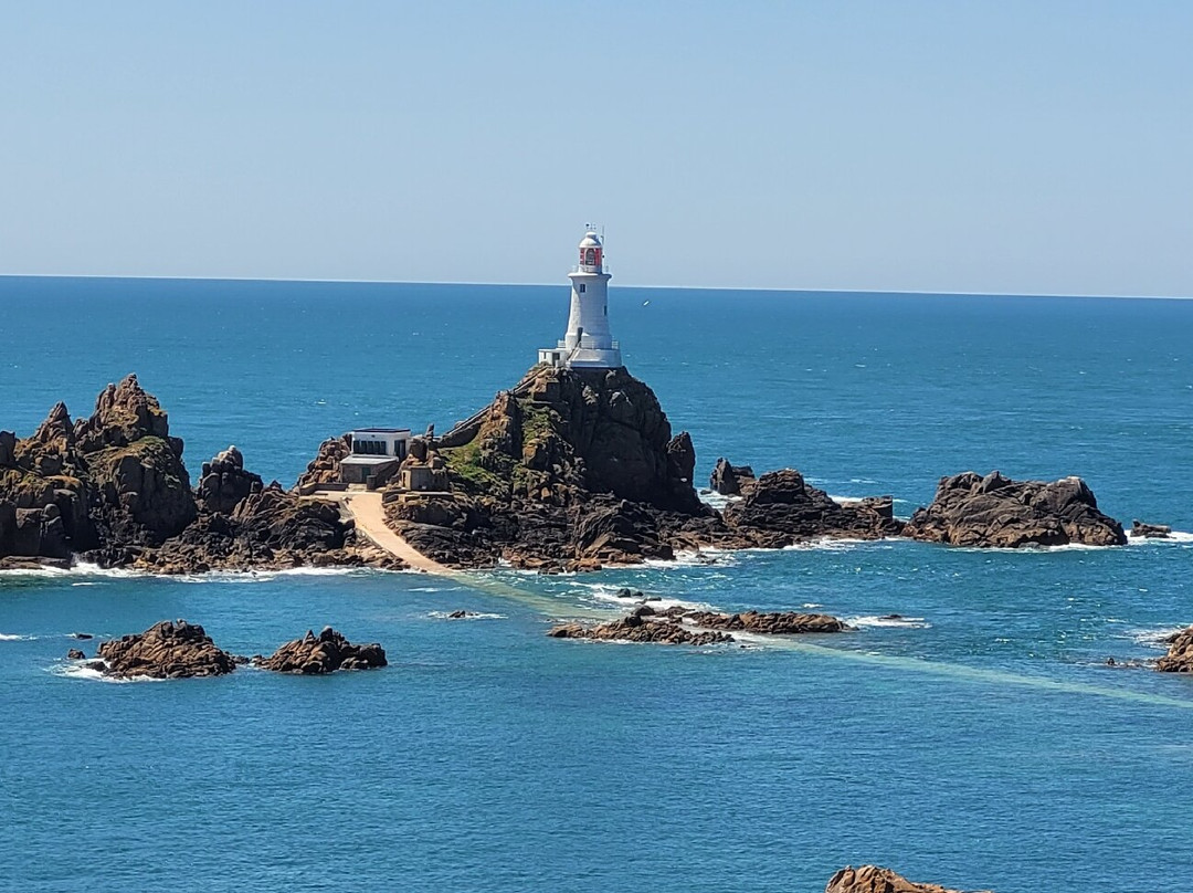 Corbiere Lighthouse (La Corbiere)-圣布雷拉德必去景点