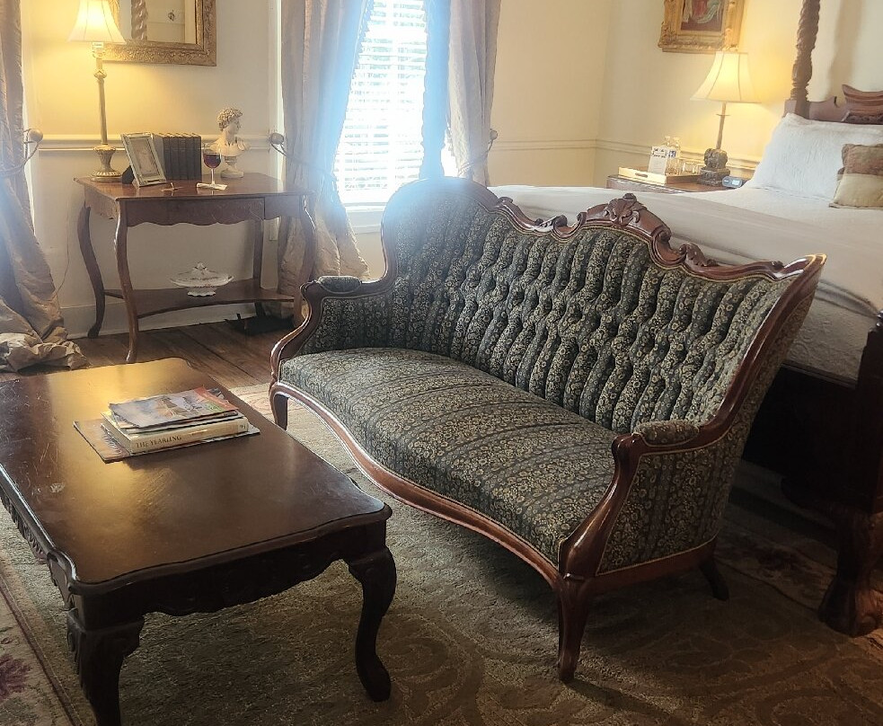 The Burn Luxury Inn主图