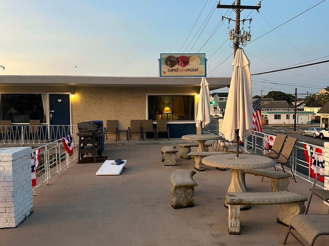 The Sand Box Motel主图