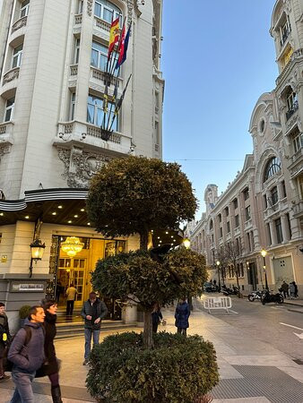 威斯汀皇宫酒店主图