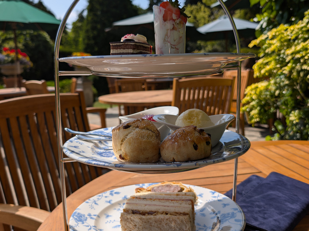 New Hall Hotel Spa-萨顿科尔菲尔德必去景点