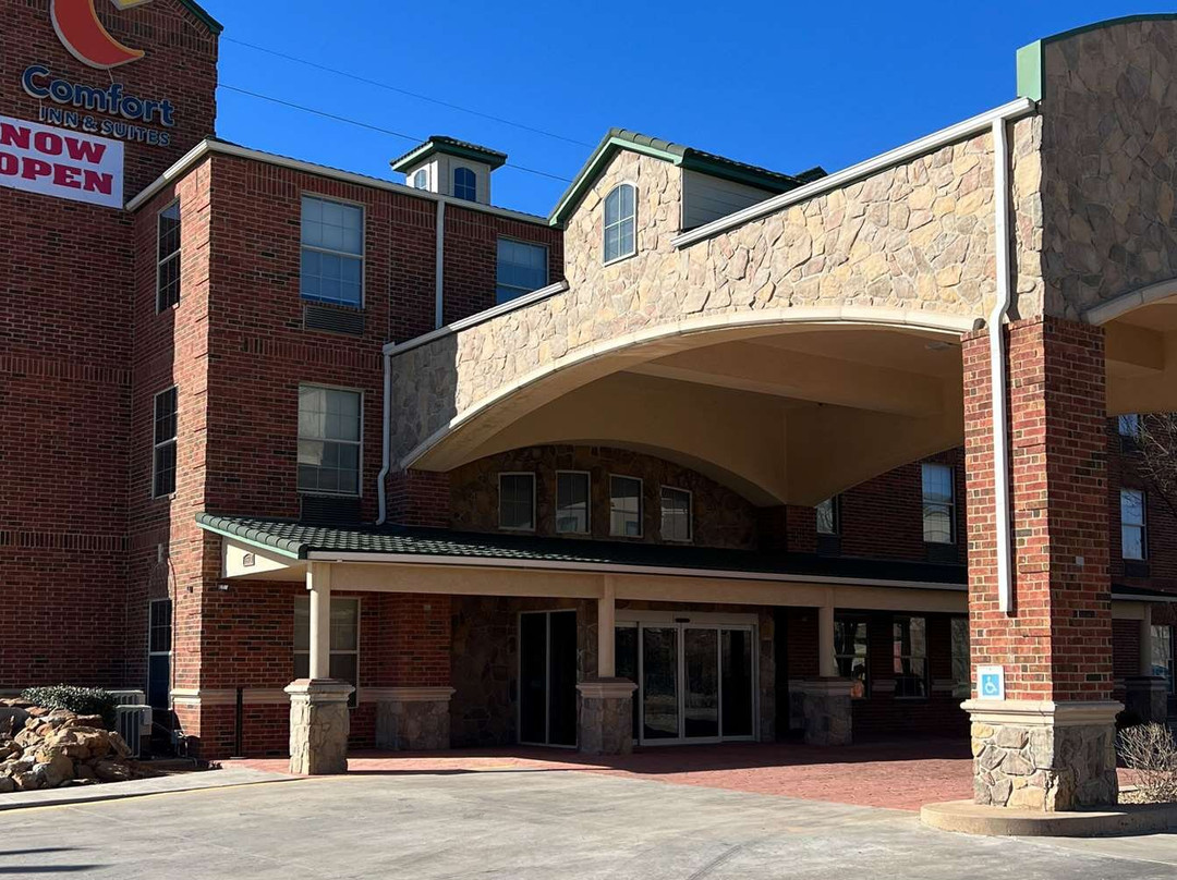 Comfort Inn & Suites