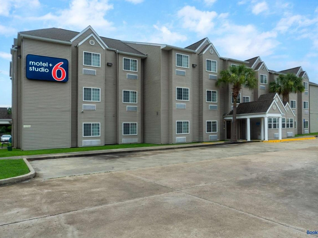 Studio 6 Suites Breaux Bridge, LA