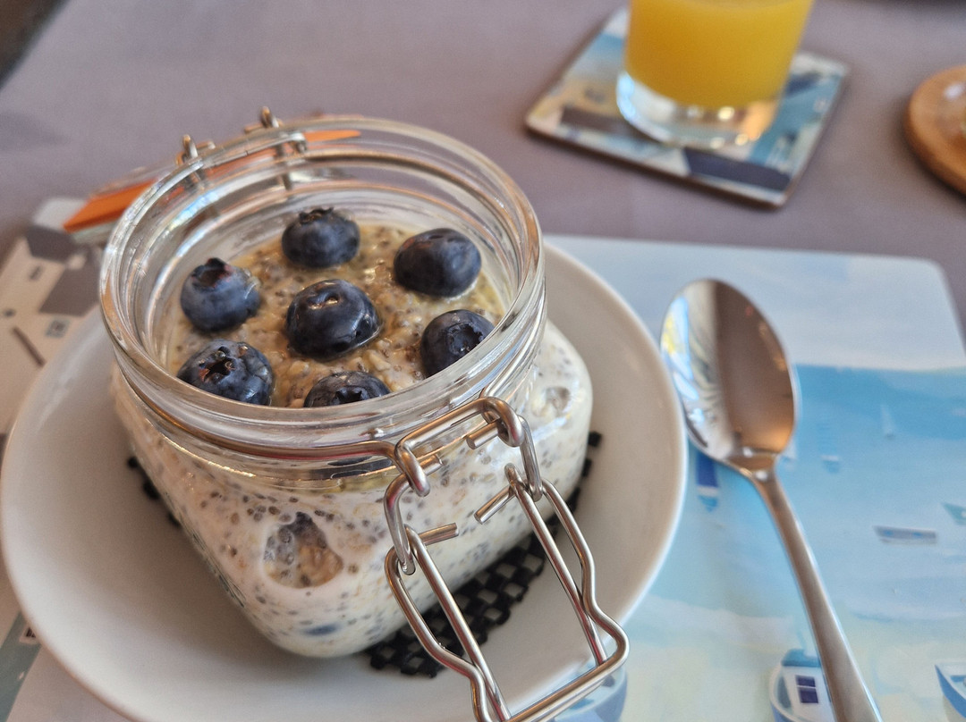 Brookside Guest House & Mini Spa主图