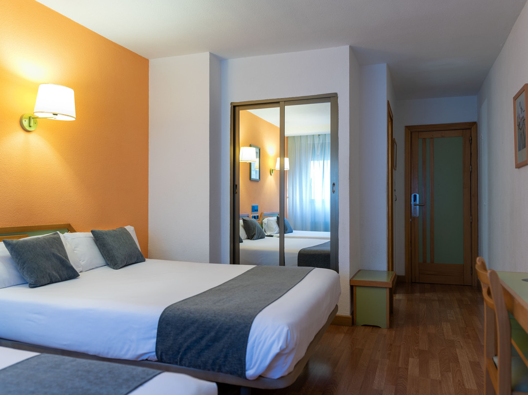 Hotel Torres Guijuelo主图