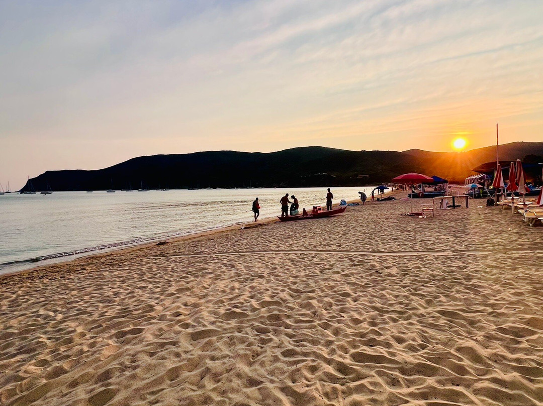 Spiaggia di Lacona-Lacona必去景点