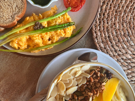 Annie Eatery & Sweetery - Thong Krut主图