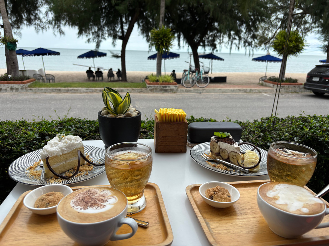 春地海滩度假村主图