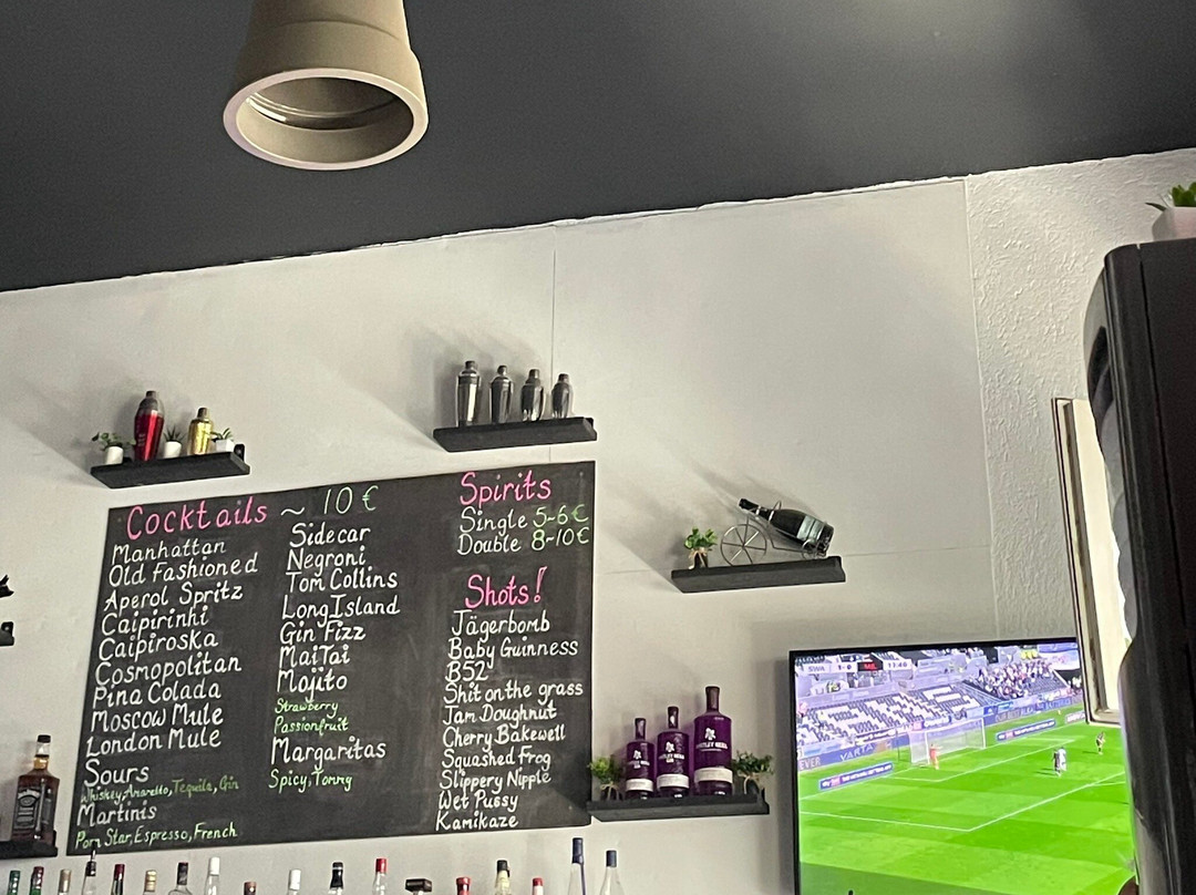 Phedrock Bar-Skiathos Town必去景点