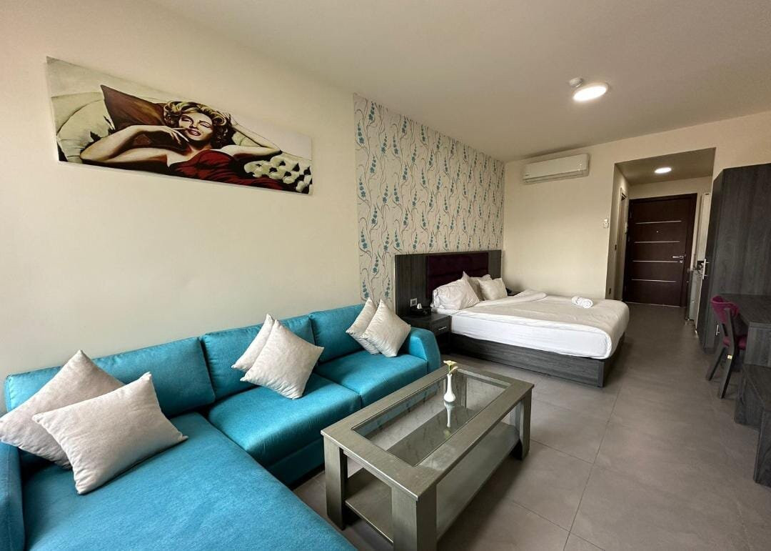 Le Six Hotel And Resort主图