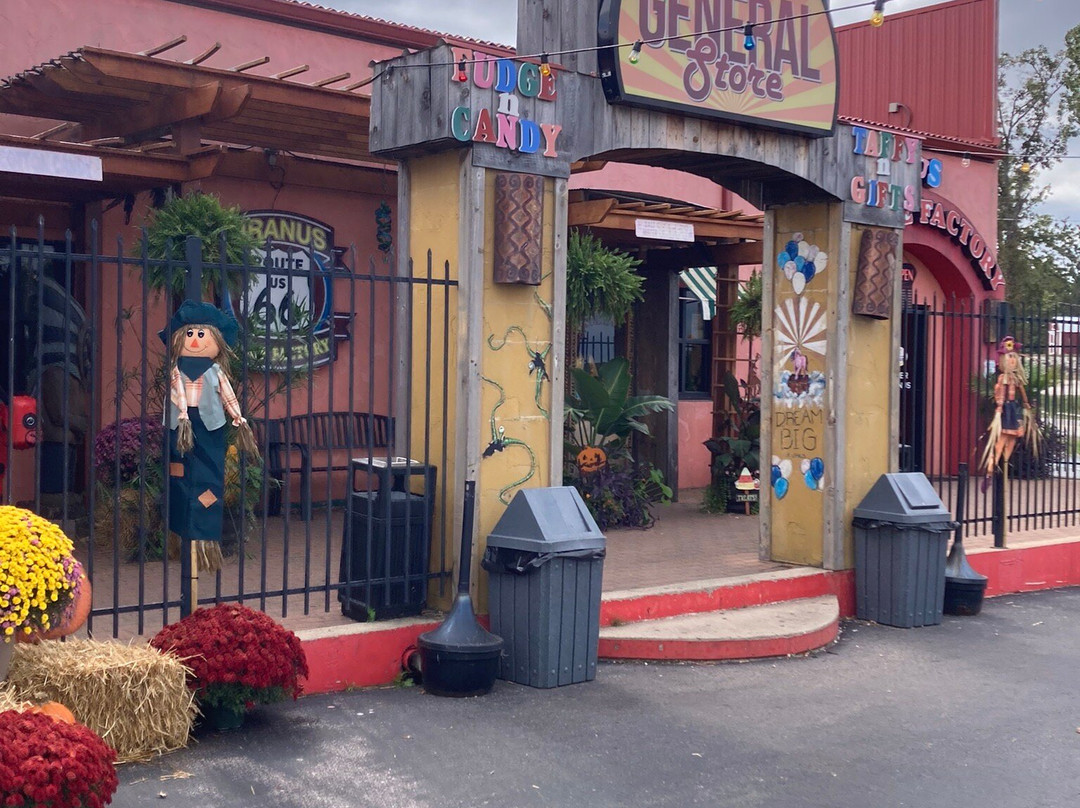 Uranus Fudge Factory-Saint Robert必去景点