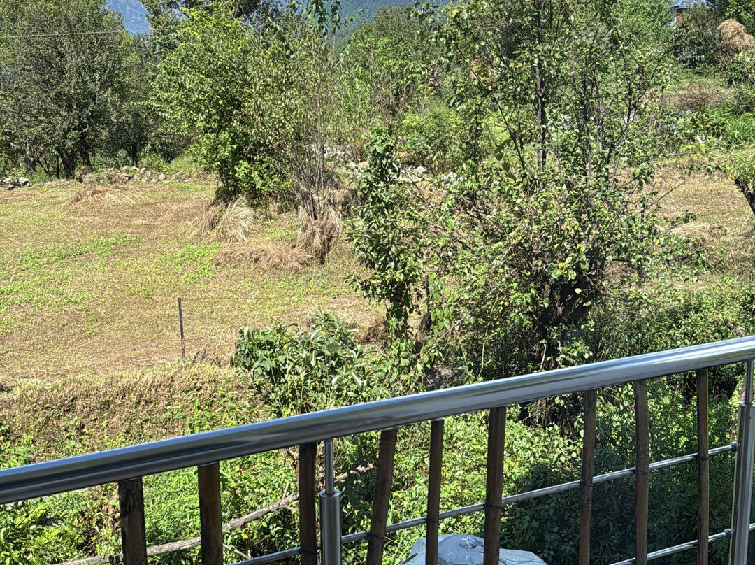 The Himaal, Bir主图