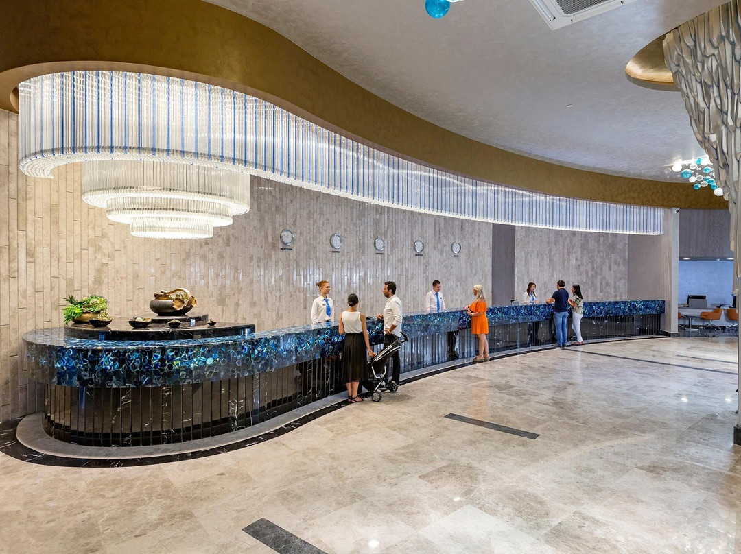 Royal Seginus Hotel