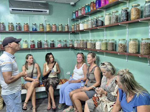 Marrakech Eye Tours-马拉喀什必去景点