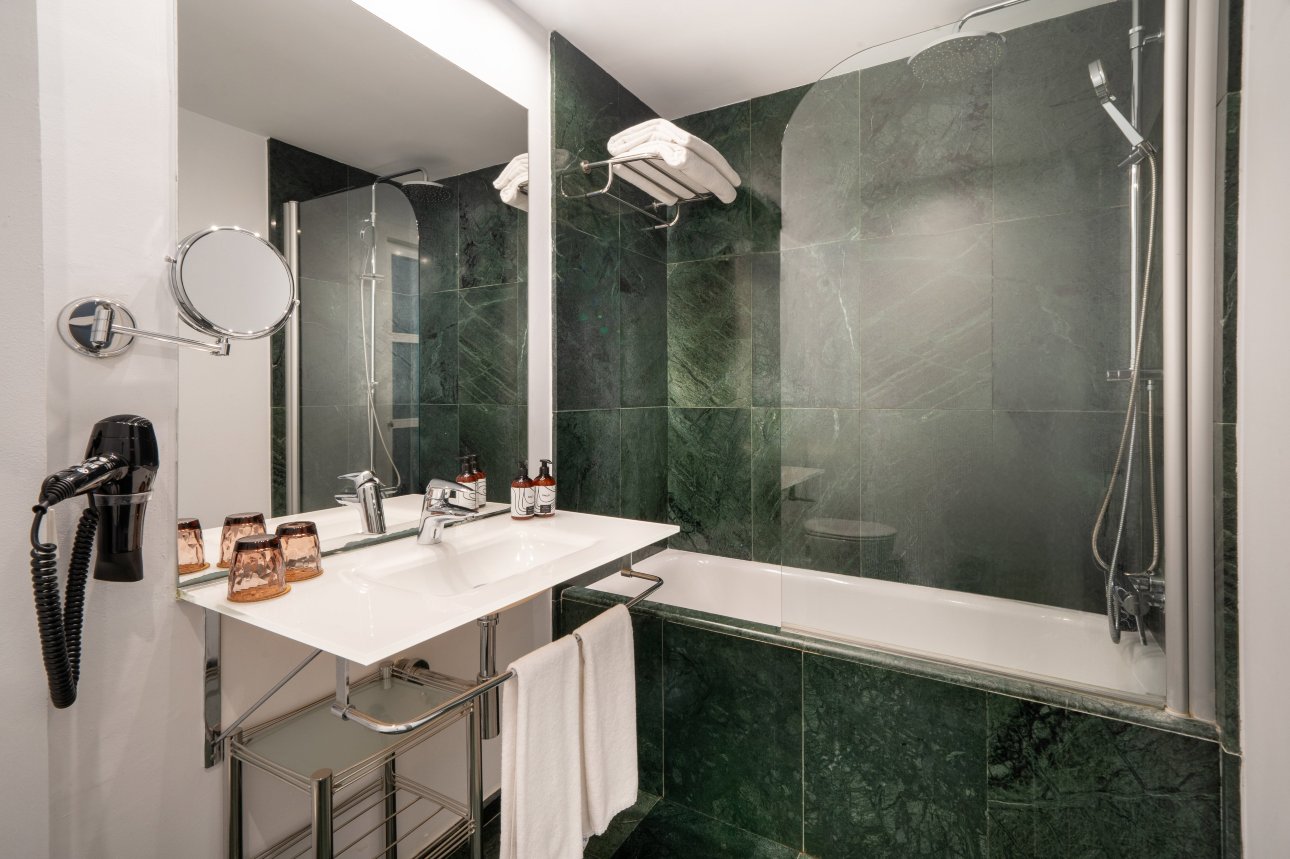 帕尔马中心怡思得酒店-浴室