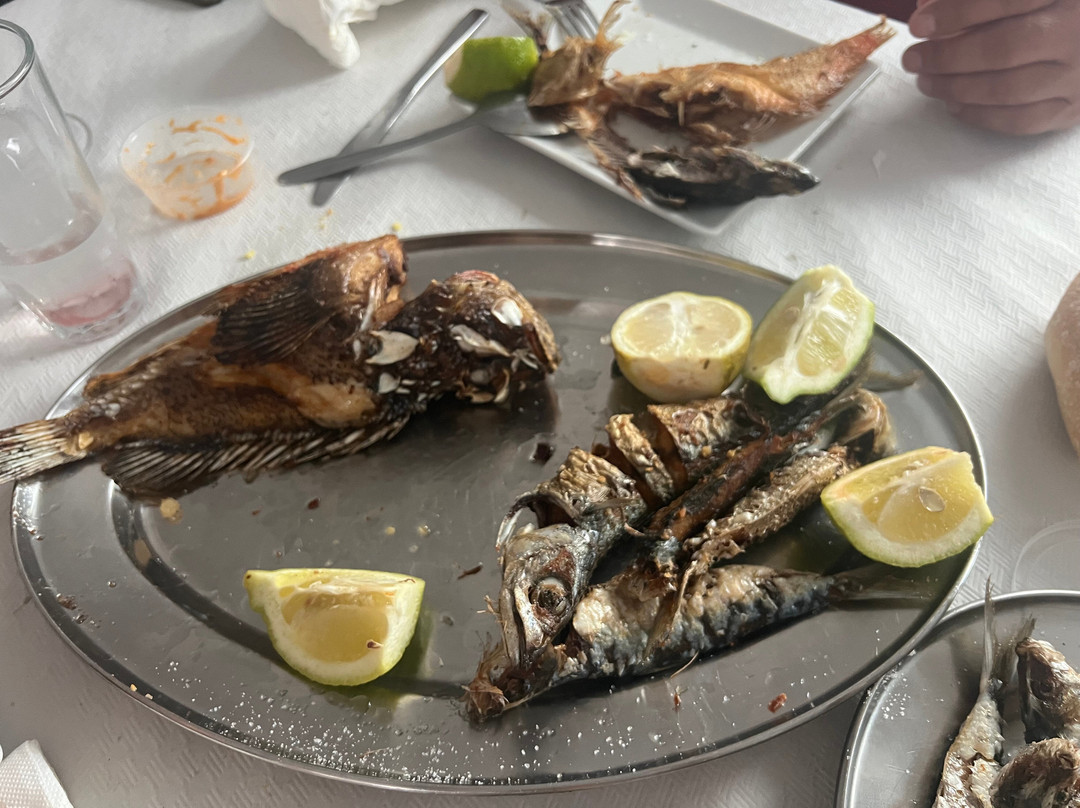 Los Pescaditos