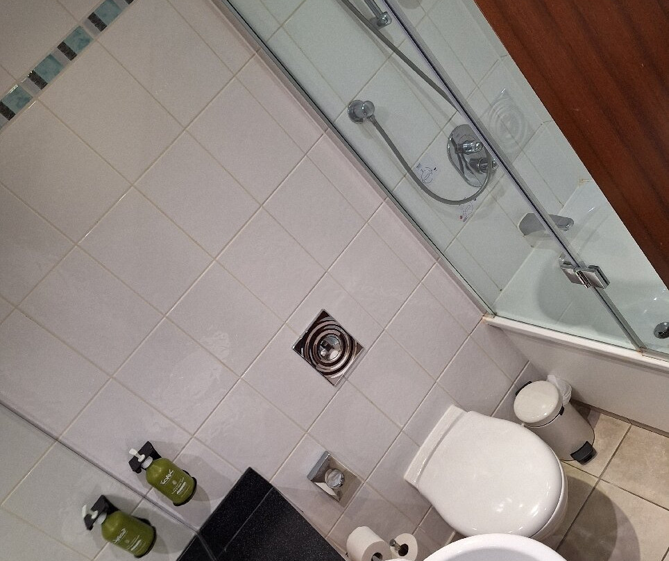 华美达多佛酒店主图