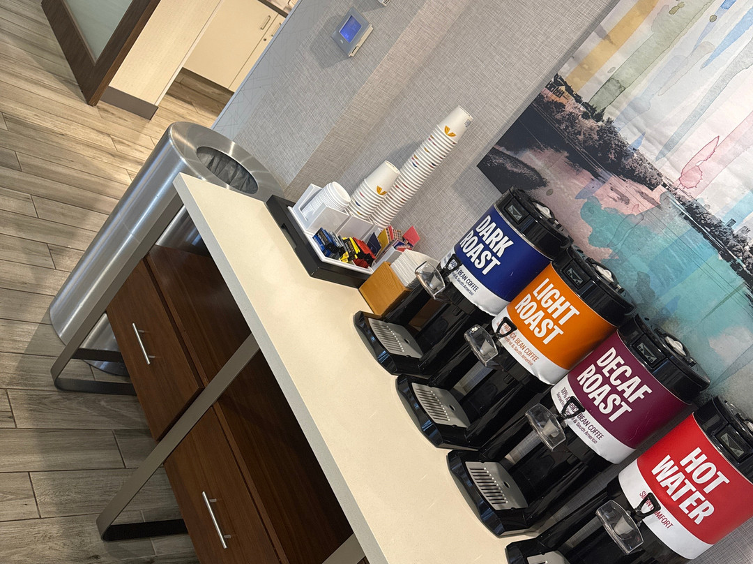 曼彻斯特拉昆塔套房酒店主图