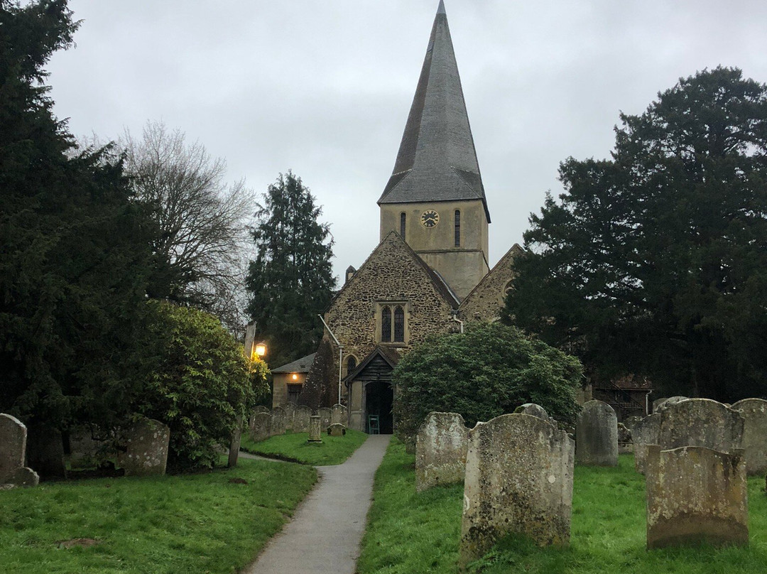 St. James's Church-Shere必去景点