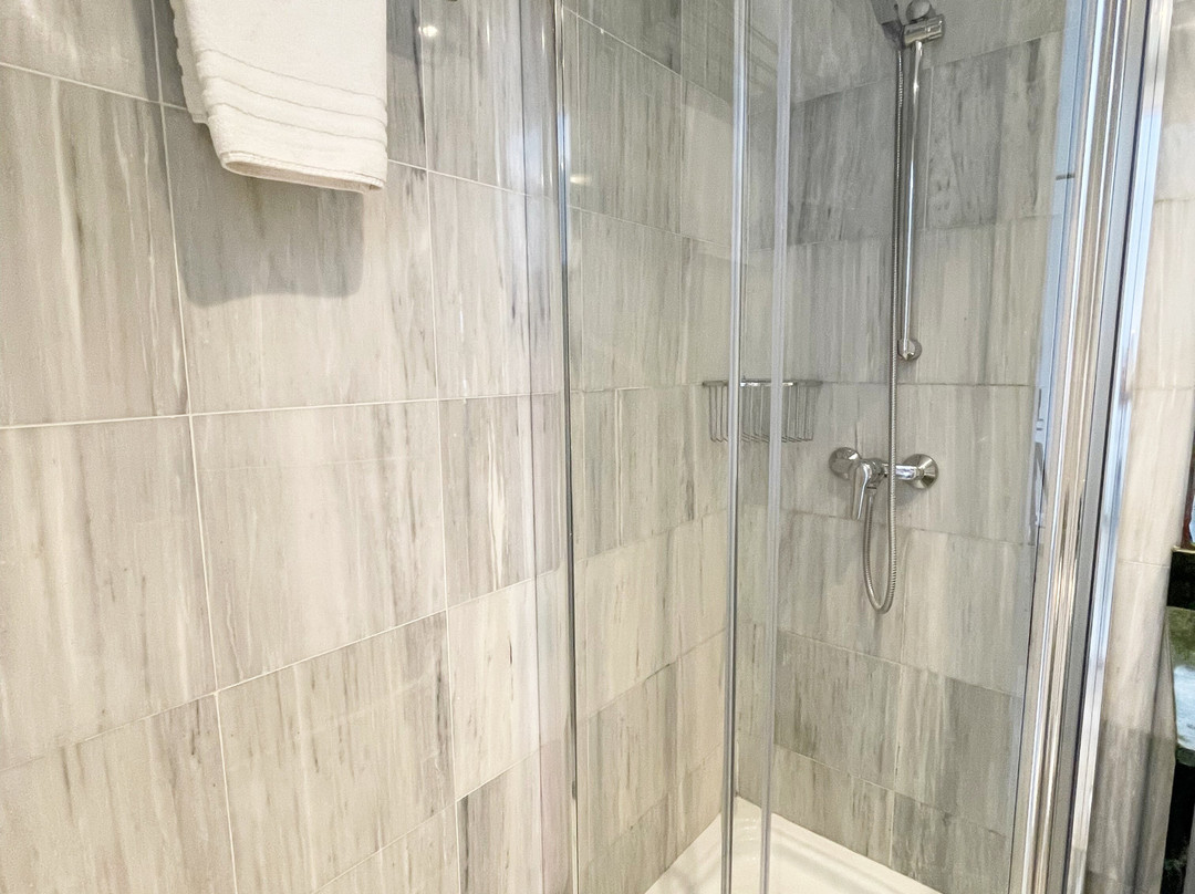 图里萨酒店主图