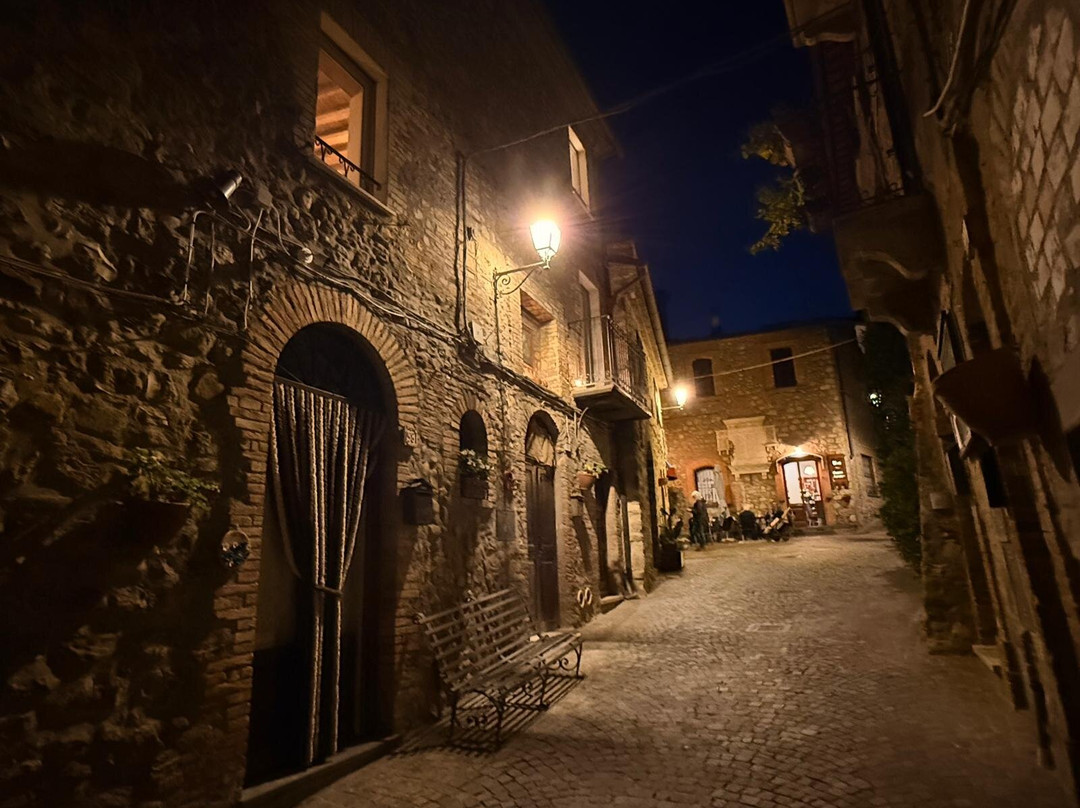 Six Keys Guesthouse