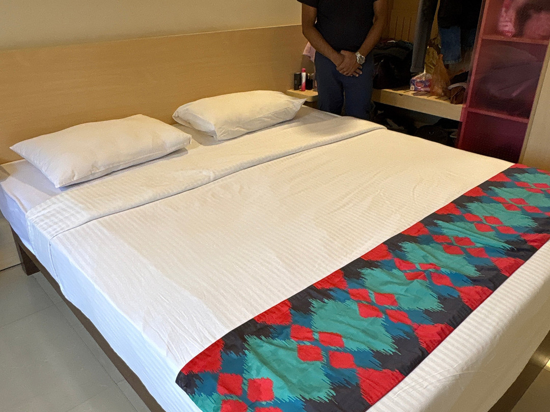 普那金格酒店主图