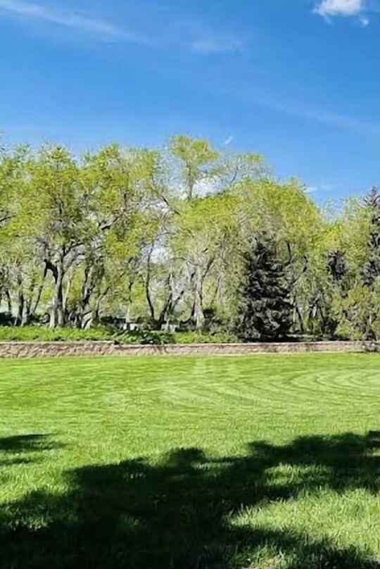 Kiwanis Waterfall Park-里贾纳必去景点