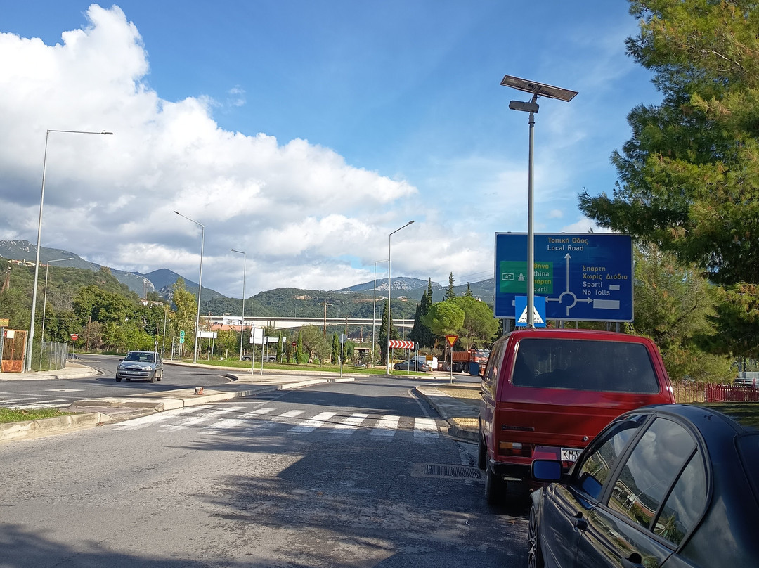 Nedontas Bridge-卡拉马塔必去景点