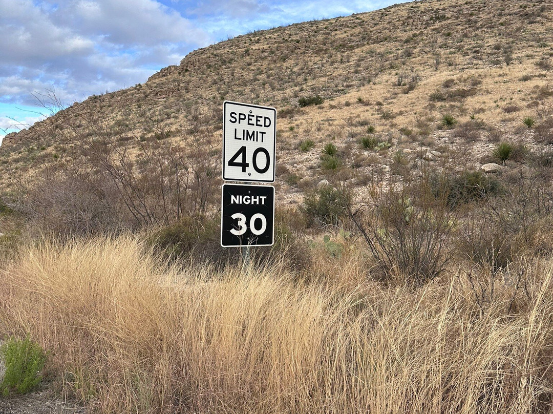 Carlsbad Caverns National Park Visitor Center-卡尔斯巴德洞穴国家公园必去景点