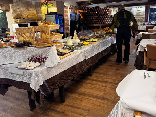 Le Chastellares Hotel主图