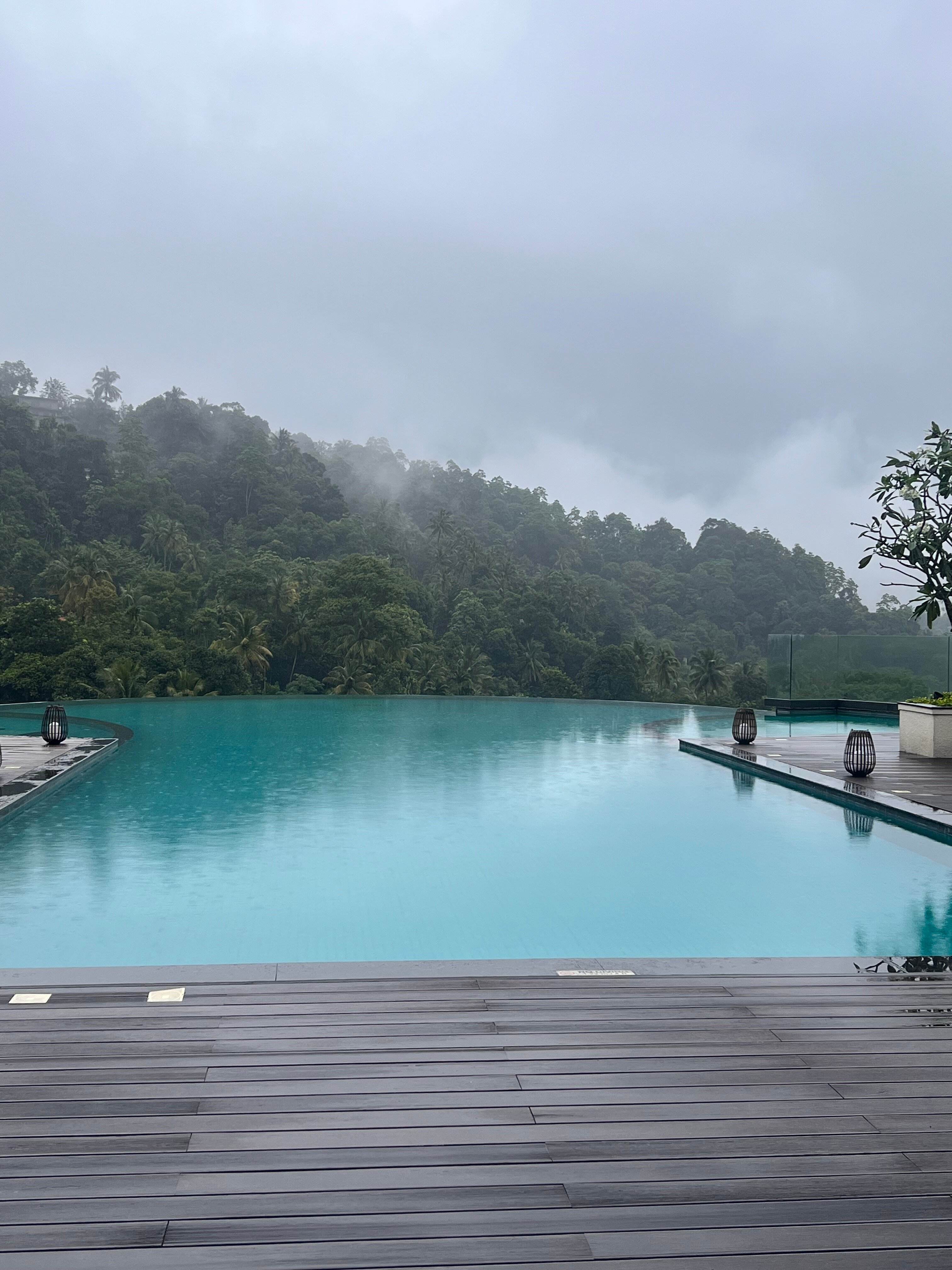 The Golden Crown Hotel-官方