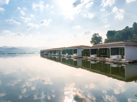 拉雅布里度假村主图