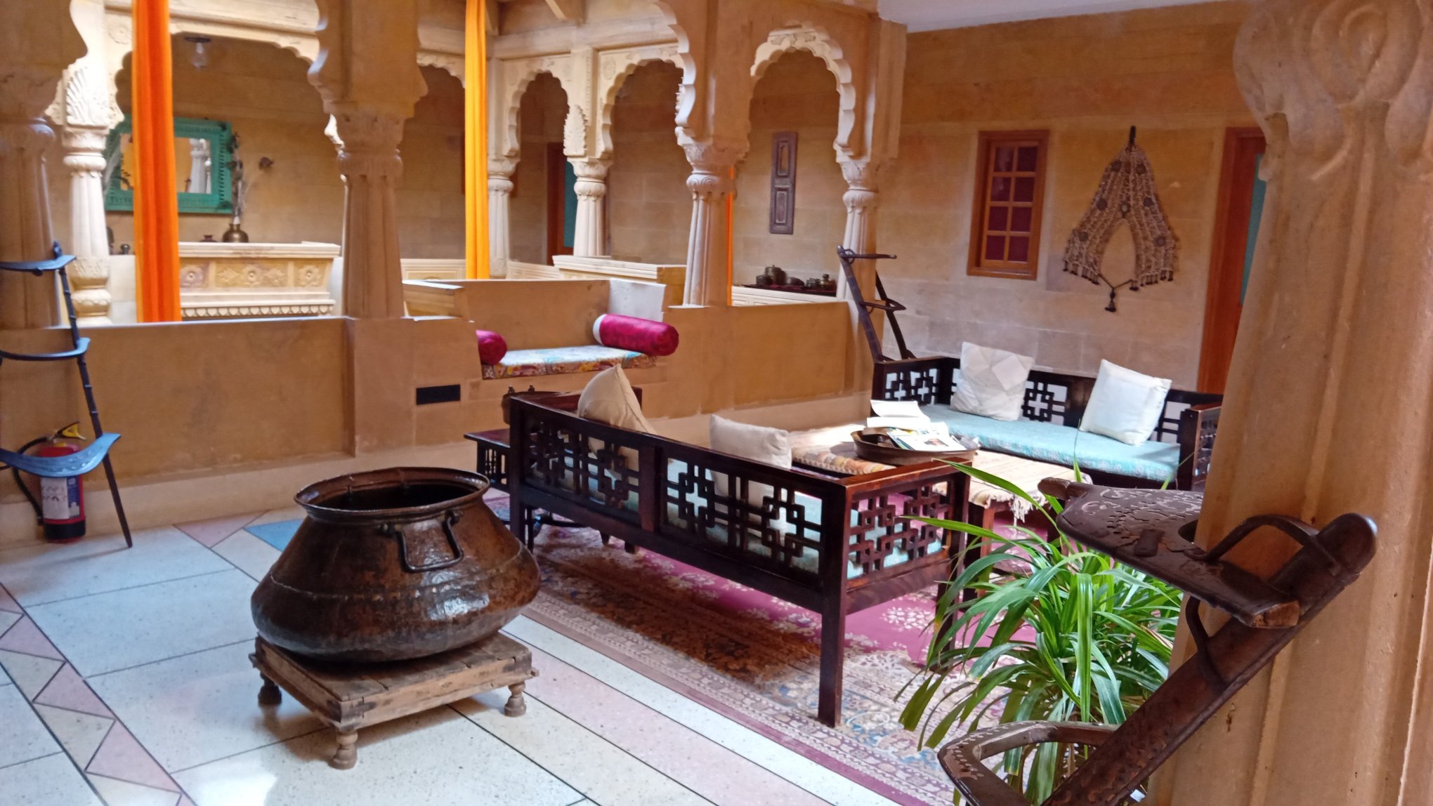 古拉尔旅馆-官方