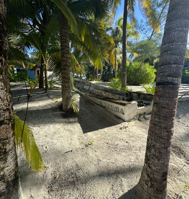 土龙沙滩-阿范特拉斯港必去景点