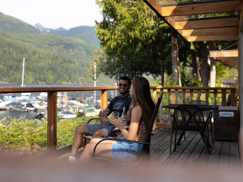 巴可迪度假村及码头主图