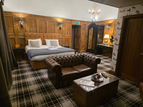 金色的羊毛酒店主图