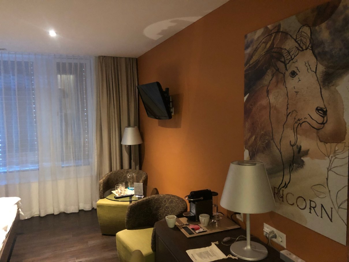 库尔市西美居酒店-客卧