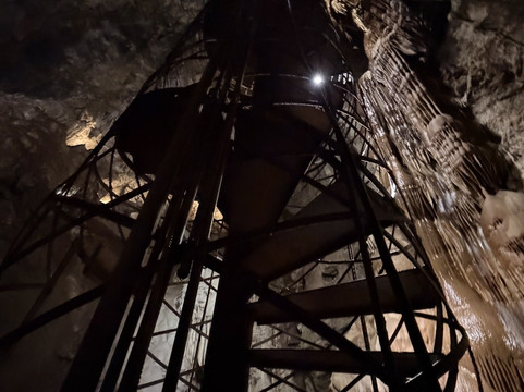 Moaning Caverns-Vallecito必去景点