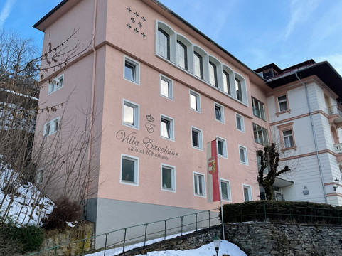 怡东别墅休闲酒店主图