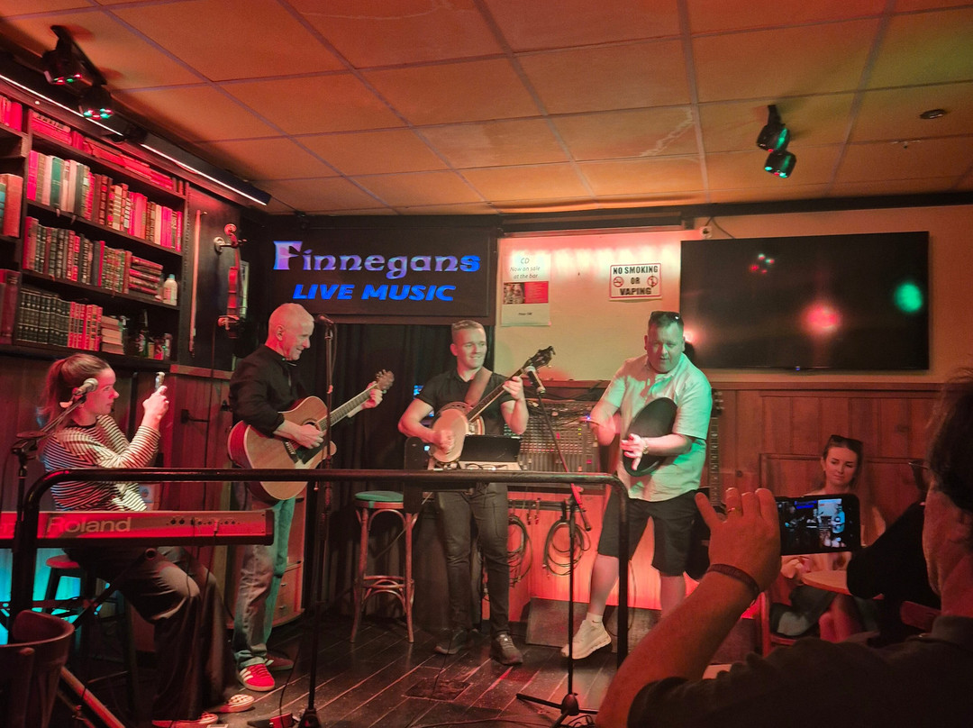 Finnegan's Live Music Irish Pub-马加洛夫必去景点