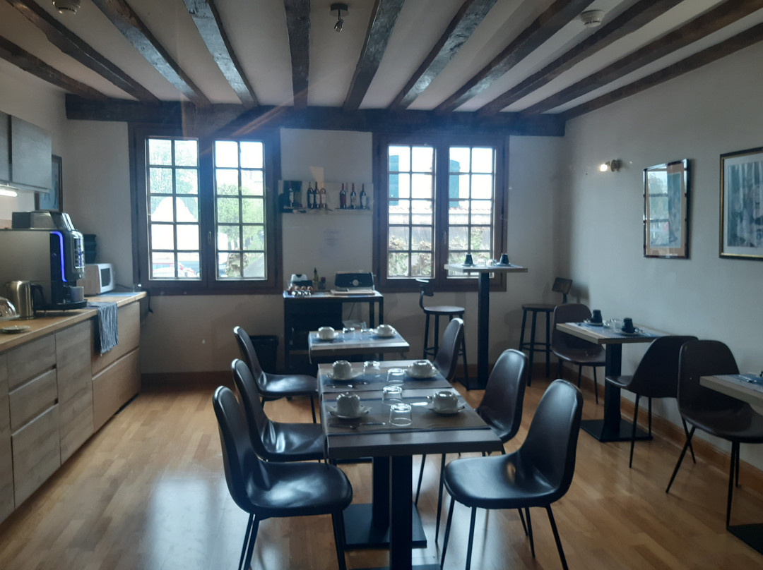 拉斯奇酒店主图