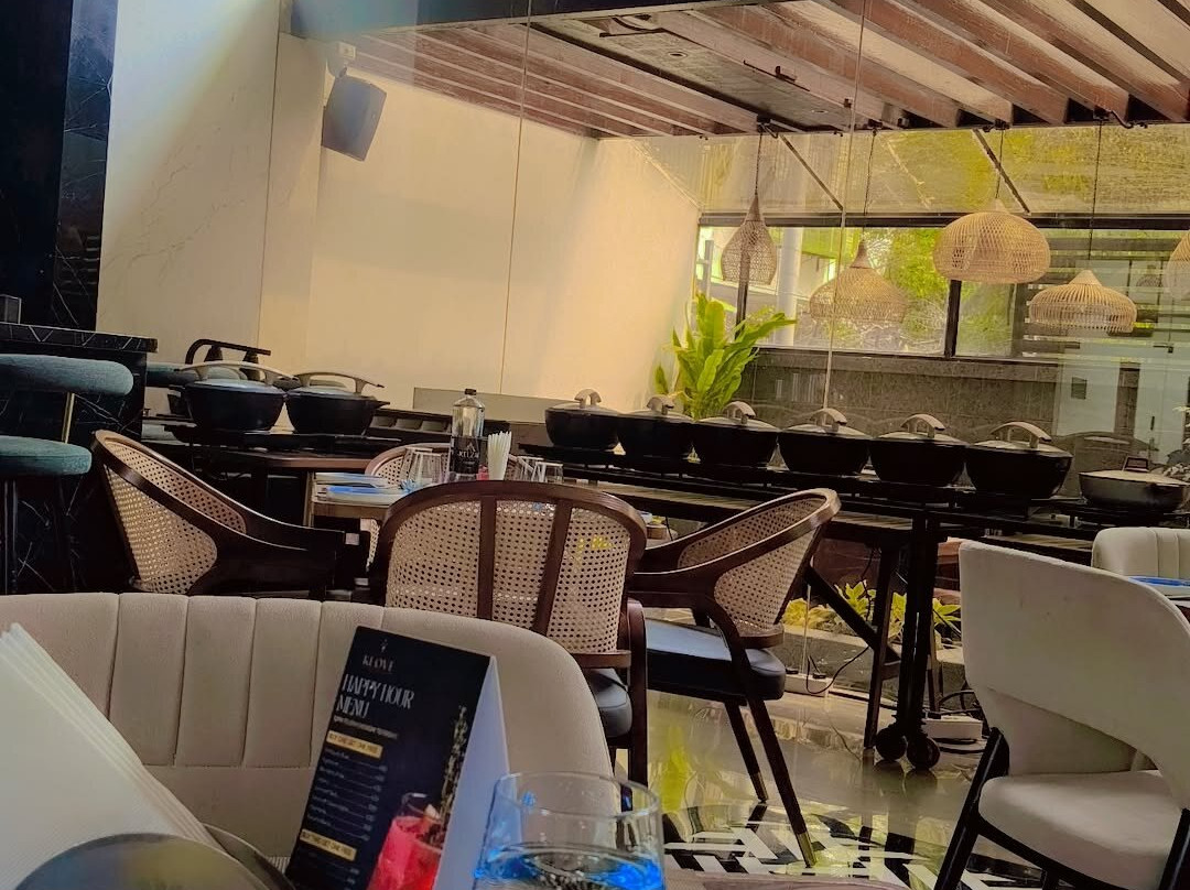 纳维孟买瑜伽行政酒店主图