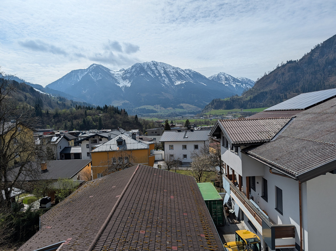 圣约翰高山之地酒店主图