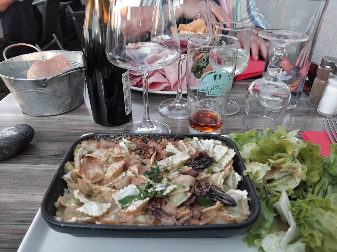 Gourmand' Art  À Table ! Fromagerie Et Restaurant