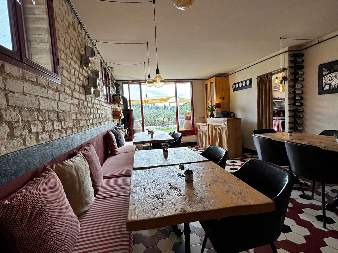 佩德里贝拉维斯塔酒店主图
